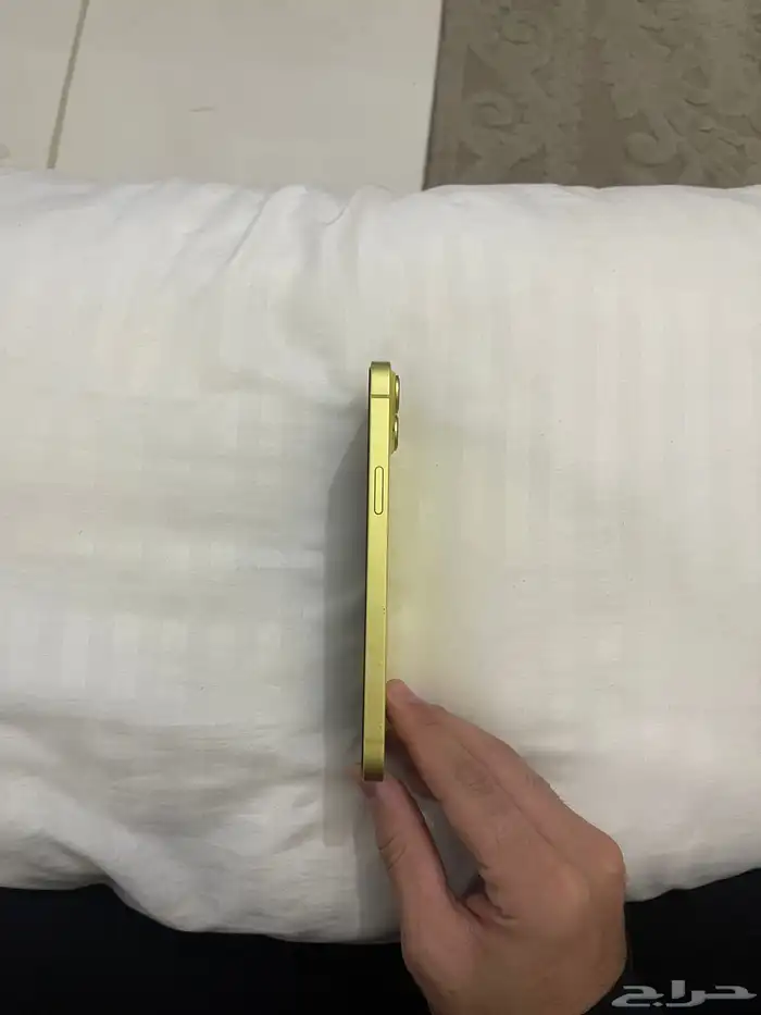 ايفون 14 بلس اصفر 0