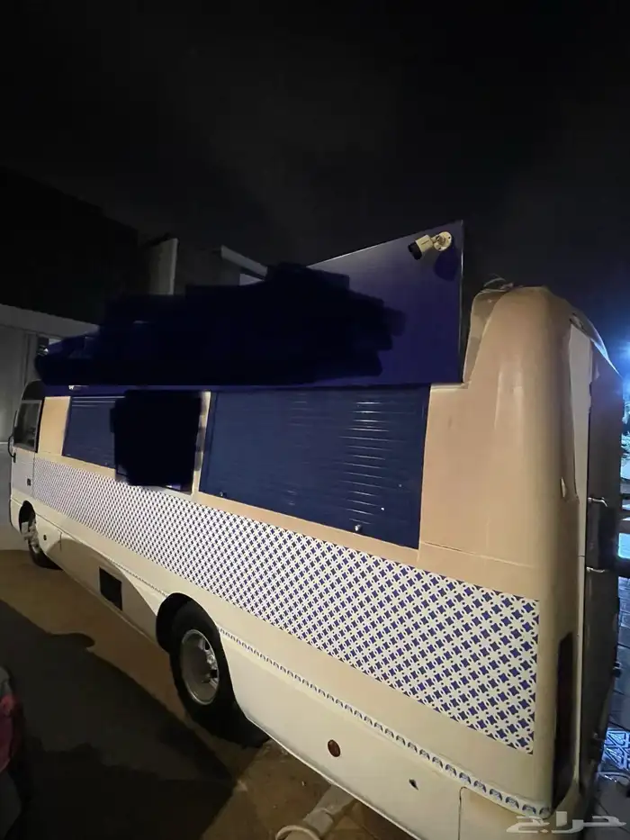 باص مجهز بالكامل لبيع المشروبات الساخنه 0