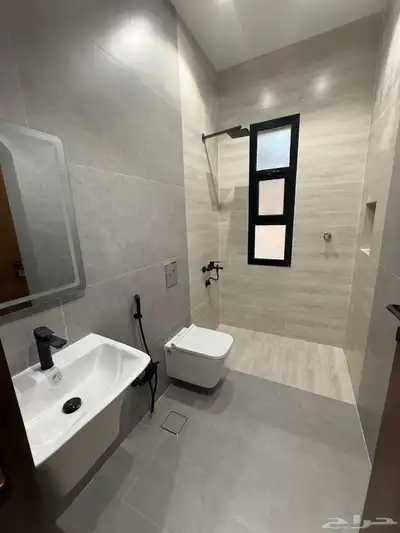 للبيع شقه ارضيه حي المصيف مدخل سياره وخاص index