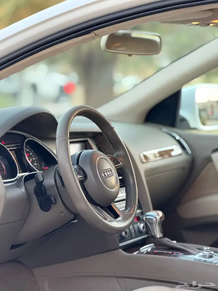 اودي جيب Q7 فل كامل 2013 نظيف جدا 23