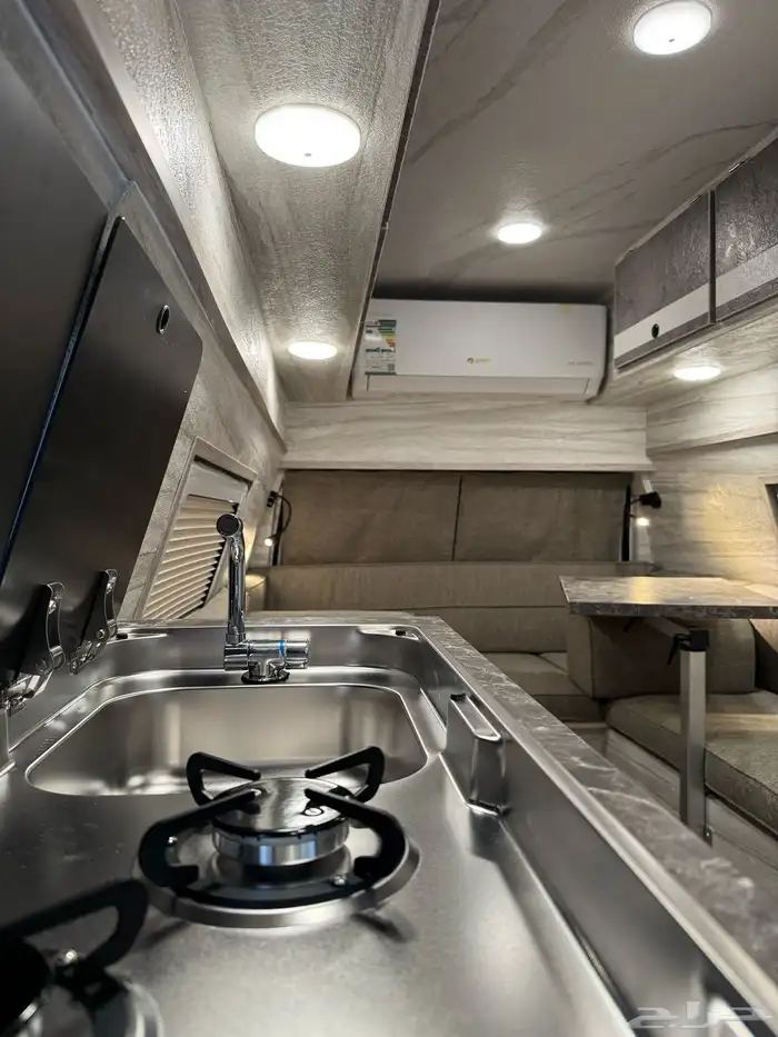 كرفان فورد موتر هوم 2013 4