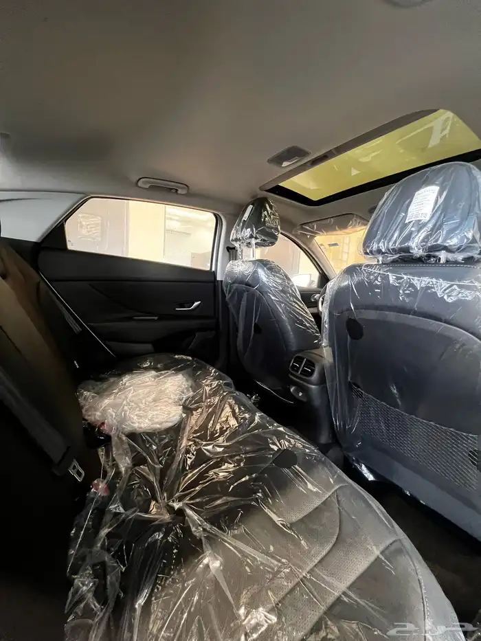 النترا 2025 كمفورت ابيض ( اصفار) 20