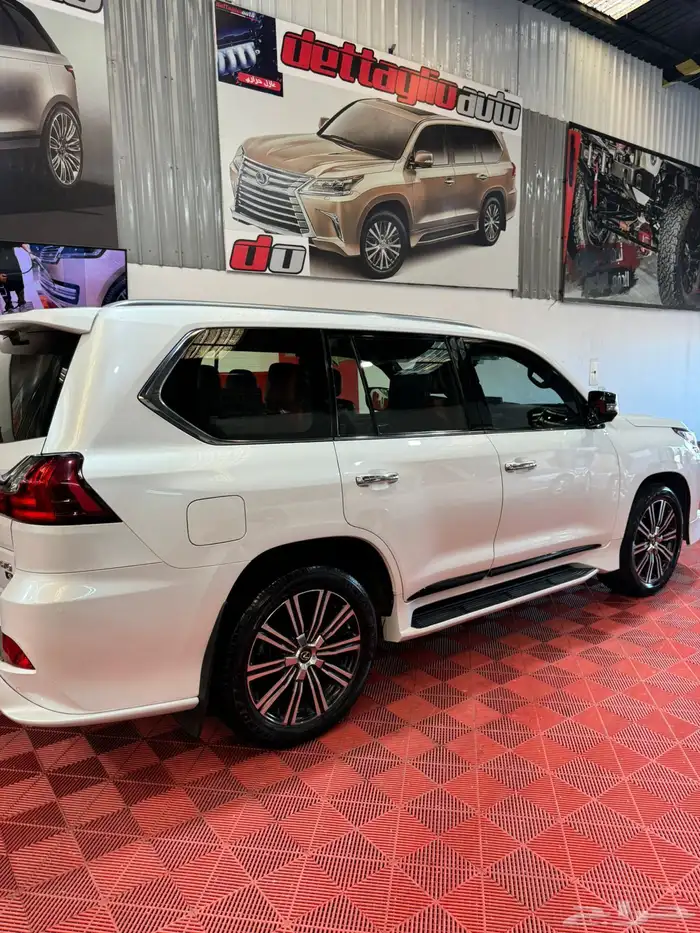 لكزس 2021 للبيع 13