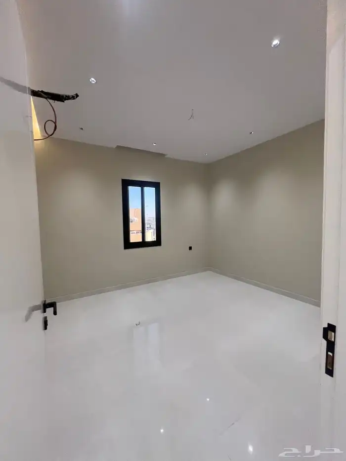 للبيع شقه دور ثاني الشفا مدخل خاص 4