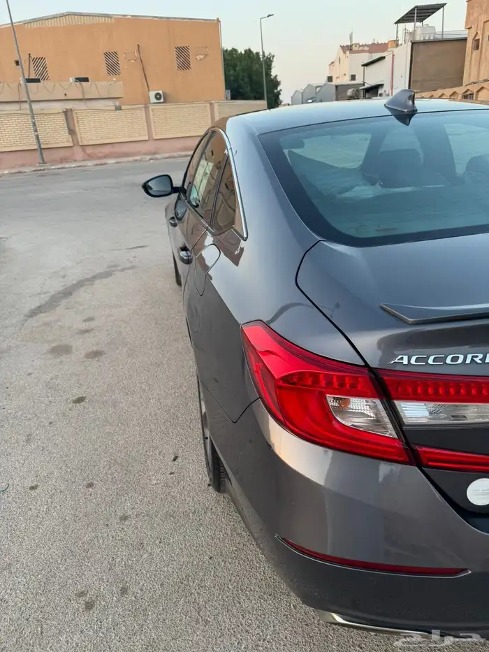 اكورد 2018 سبورت نظيفة للبيع 19