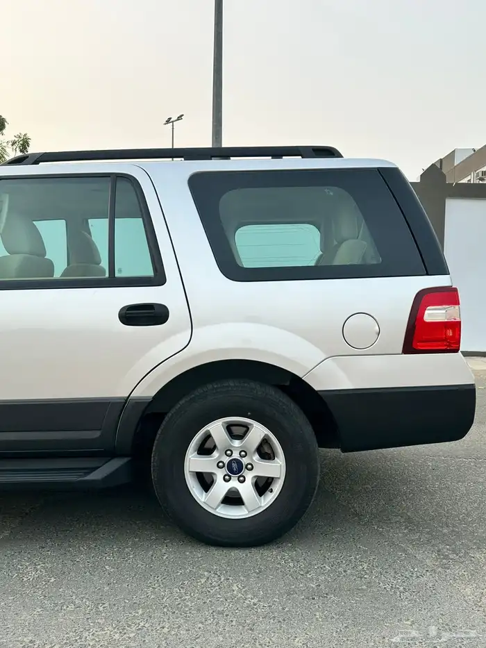 اكسبيديشن 2016 قصير نظيف جدا 7