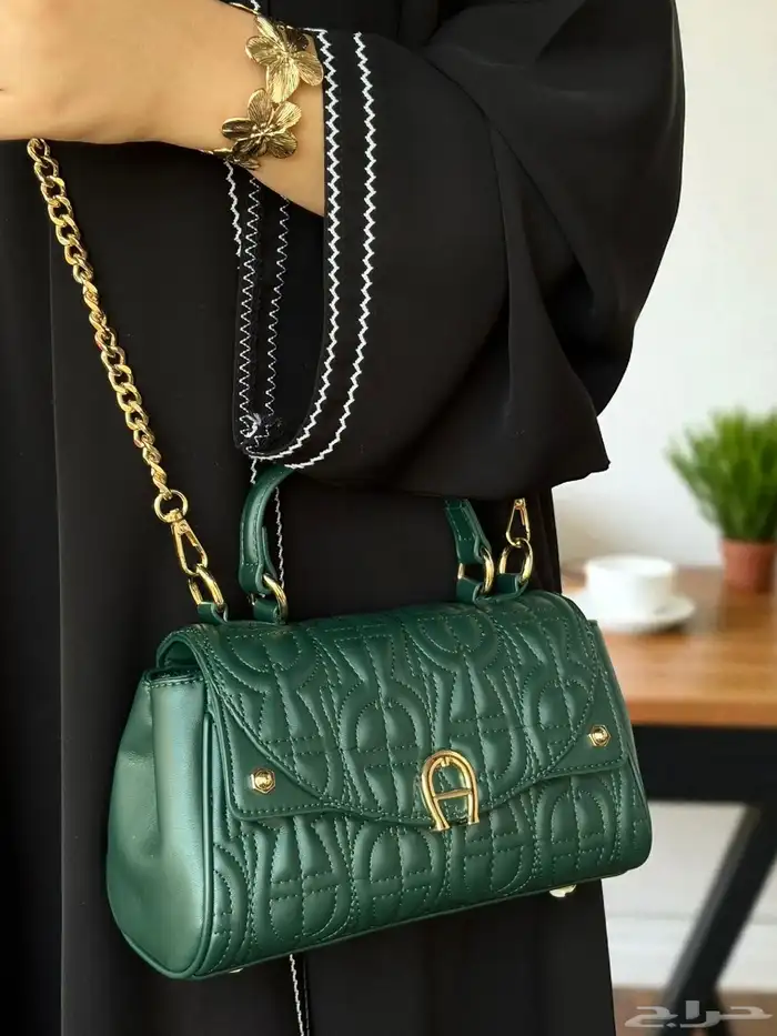 شنط وأحزمه نسائيه ماراكات مختلفه وأسعارمتفاوته 21