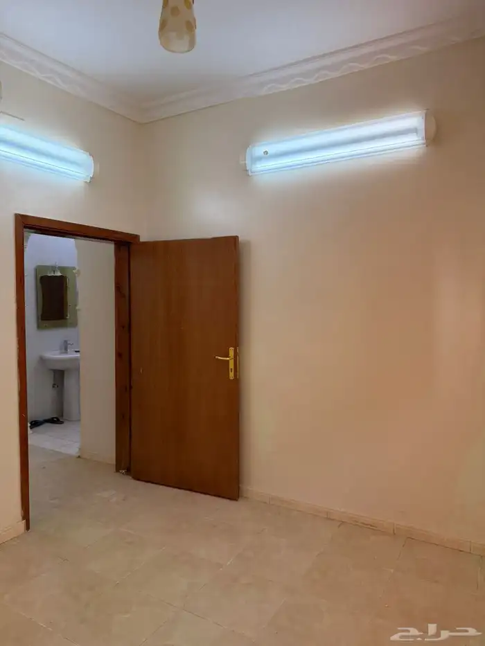 شقة للإيجار السنوي بمحافظة العقيق حي النخيل 4