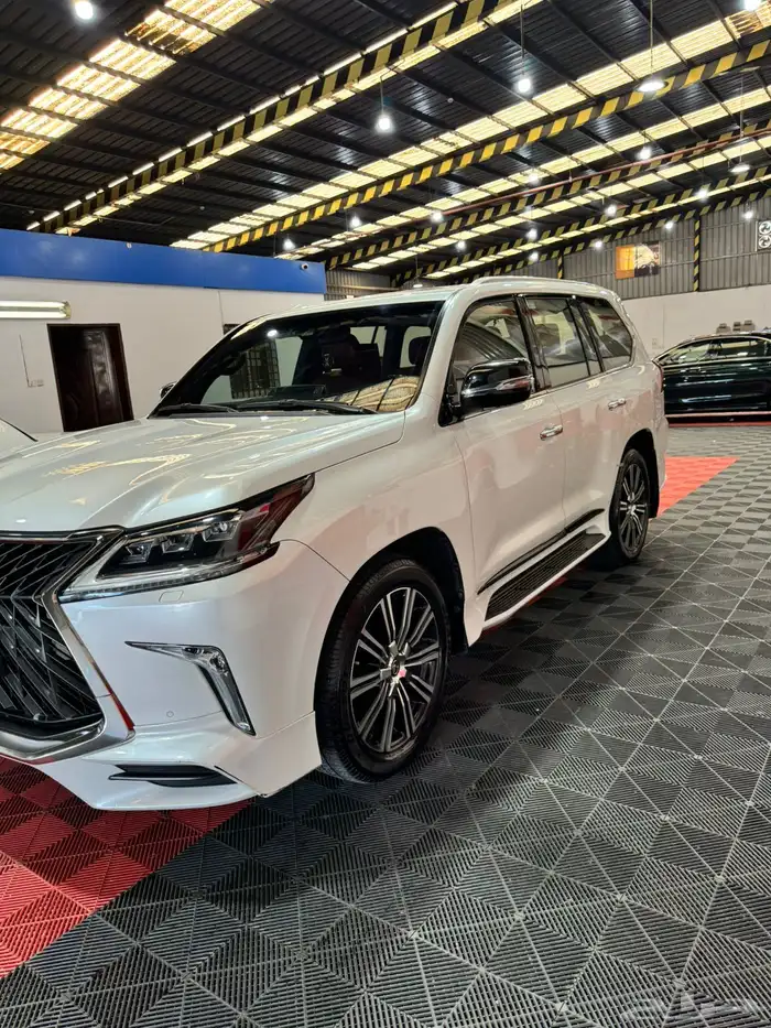 لكزس 2021 للبيع 12