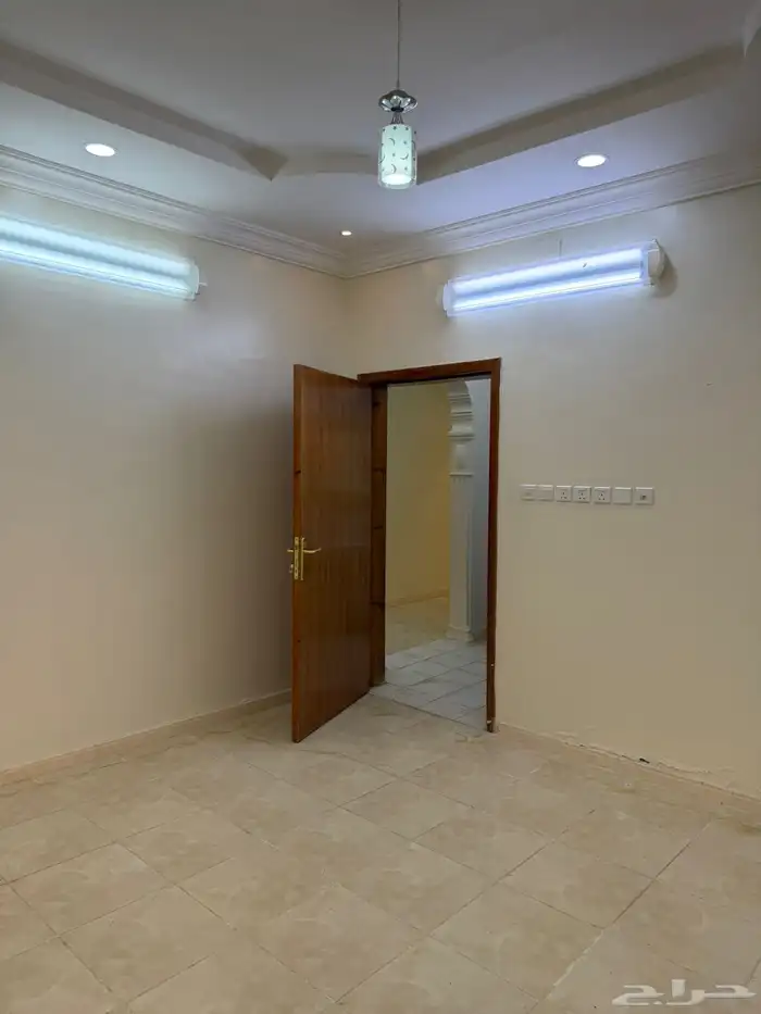 شقة للإيجار السنوي بمحافظة العقيق حي النخيل 7