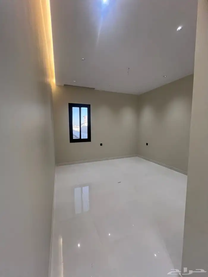 للبيع شقه دور ثاني الشفا مدخل خاص 1