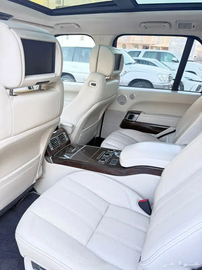 رنج روفر فوج اوتوبيوغرافي 2014 19