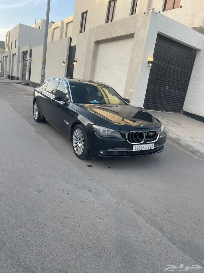 للبيع بالنقداوالتقصيد بي ام دبليو موديل2011 0