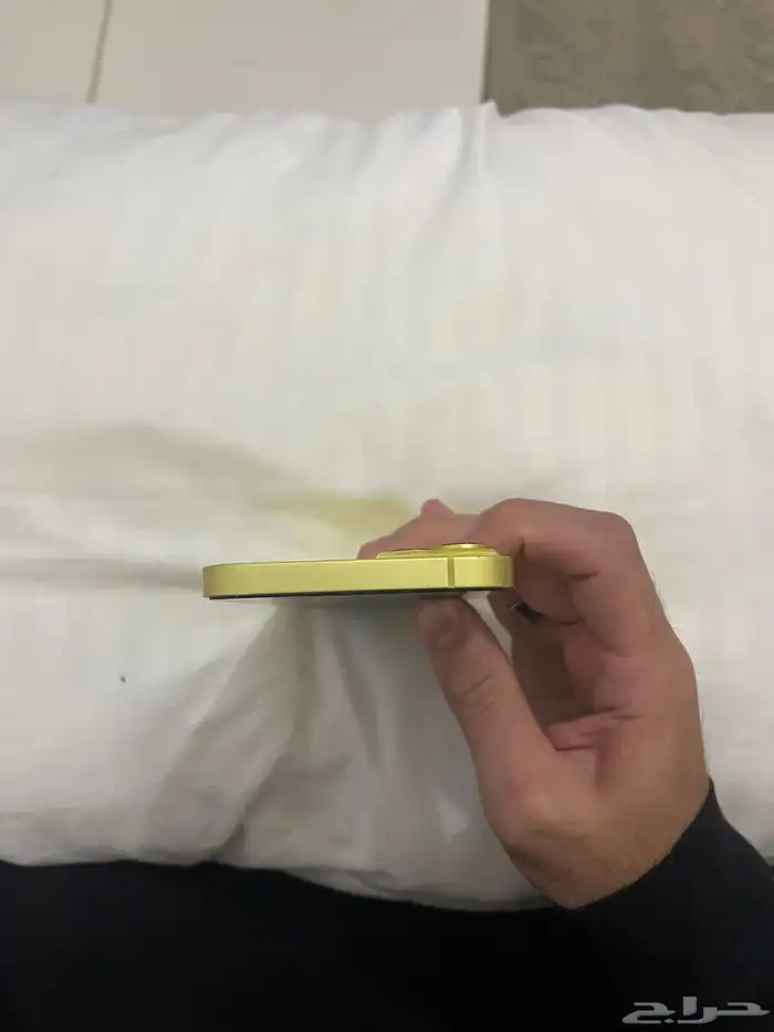 ايفون 14 بلس اصفر 1