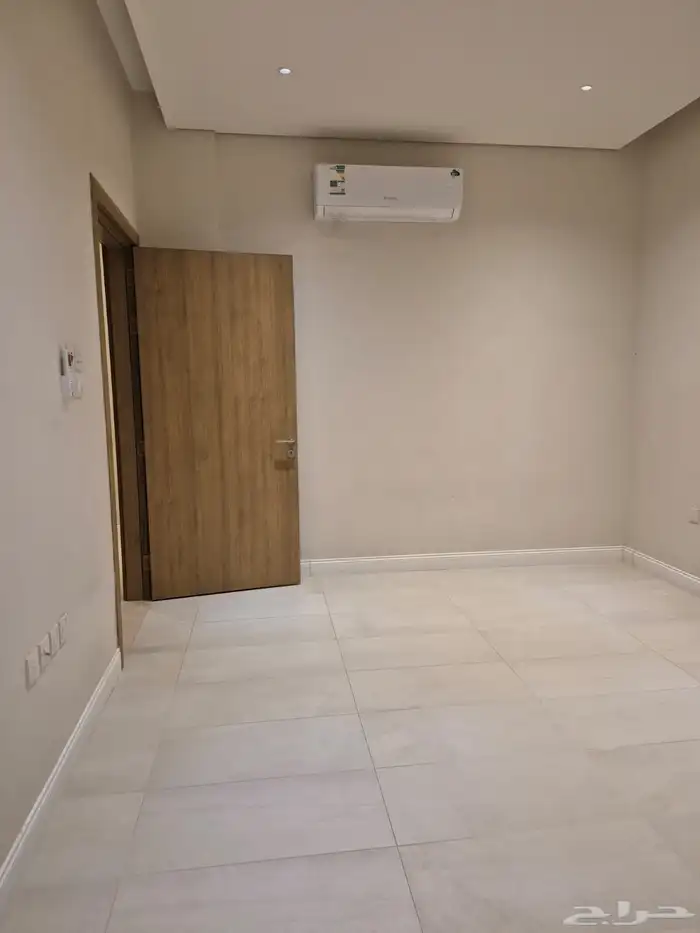 شقة للايجار - حي النرجس 4