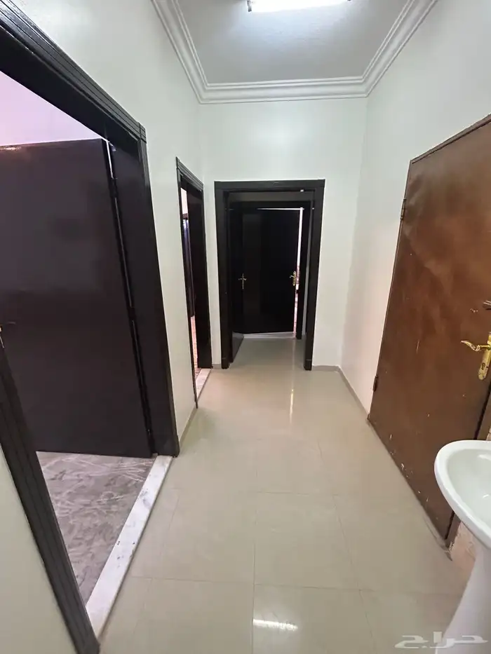 شقة للإيجار حي القادسية 6