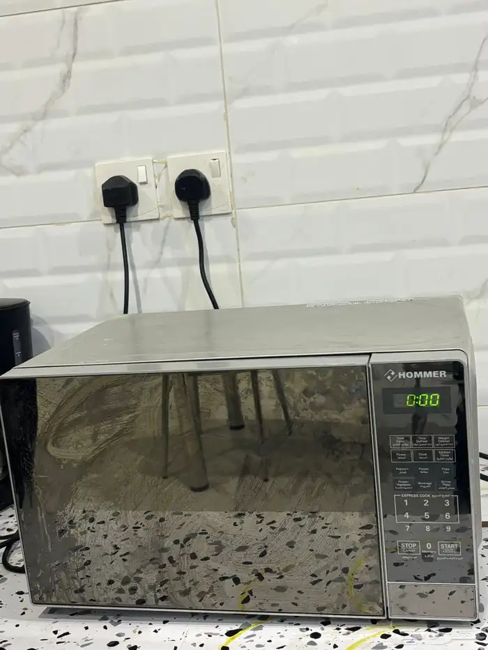 مايكرويف من شركة هومير مستخدم قليل نظيف شغال 2