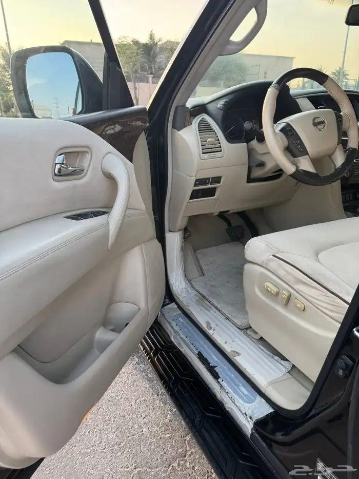 باترول عنابي 2014 12