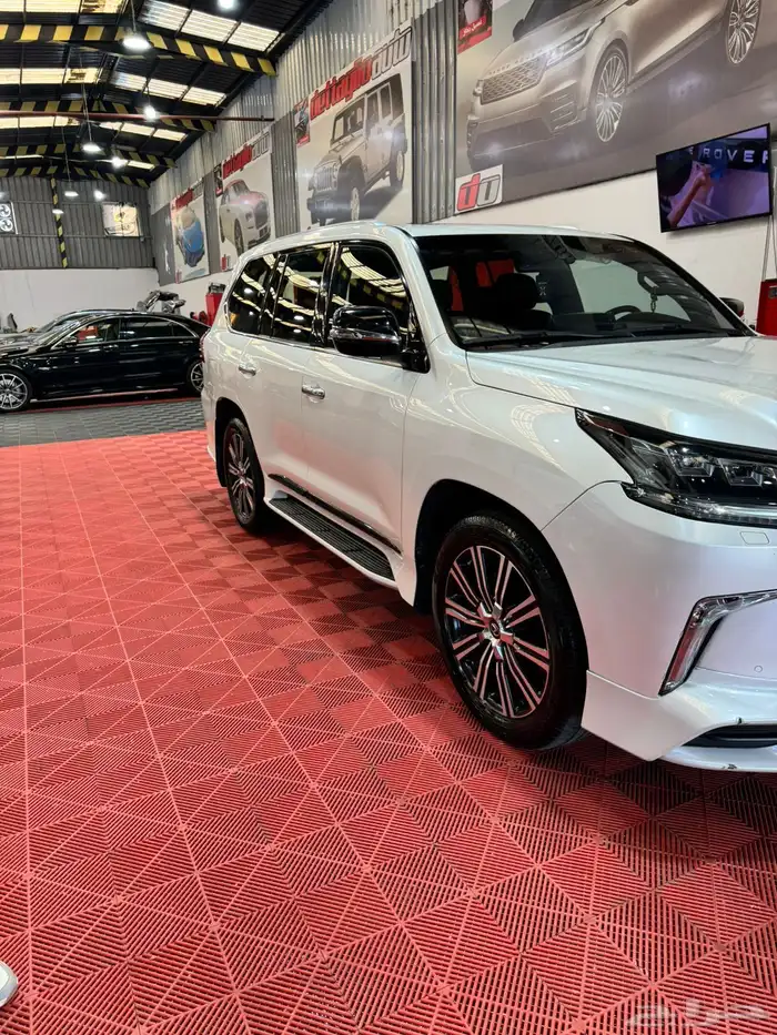 لكزس 2021 للبيع 9