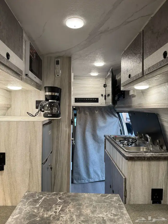 كرفان فورد موتر هوم 2013 2