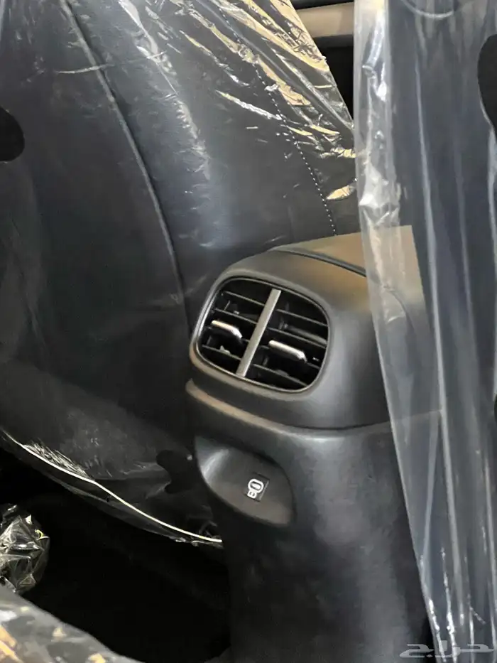 النترا 2025 كمفورت ابيض ( اصفار) 24