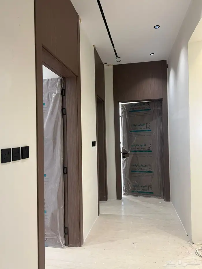 فيلا مستقلة على شارعين مروج السلطان 16