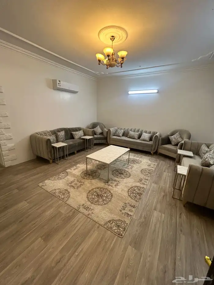 شقة للإيجار حي القادسية 8