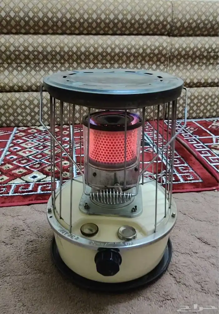 ساعة الحرمين ب180ريال نجر ب120 يال مسجل قديم ع السوم 4