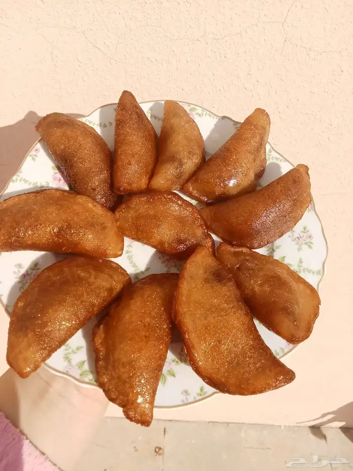 قطايف محشيه بالتمر 1