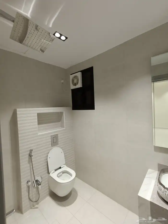 للبيع شقق ارضيه بحوش ومدخل سياره وشقق عليويه 520 37