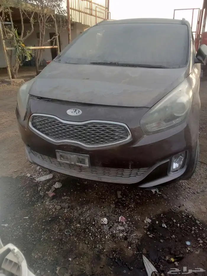 كيا كارينز موديل 2015 2