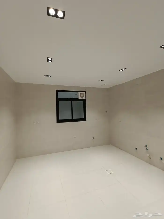 للبيع شقق ارضيه بحوش ومدخل سياره وشقق عليويه 520 29