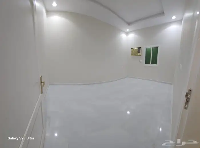 شقق غرف عزاب للايجار الحرازات 2