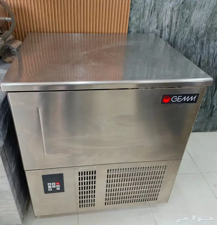 للبيع معدات مطاعم مستعمله 1