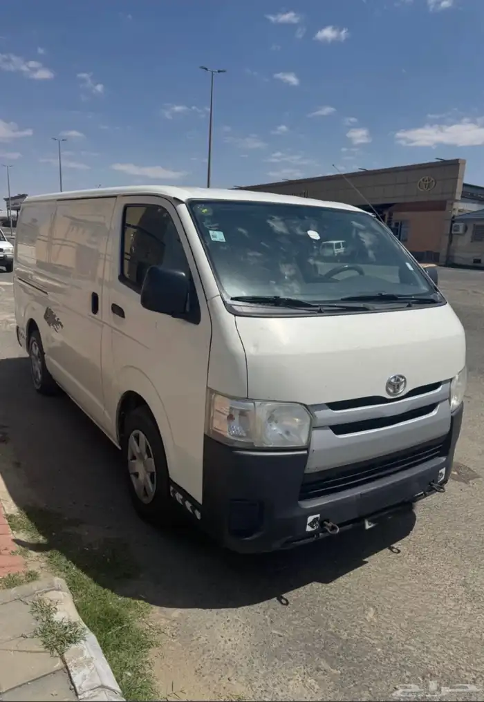 باص تويوتا بضاعة نظيف جدا  للإيجار 1