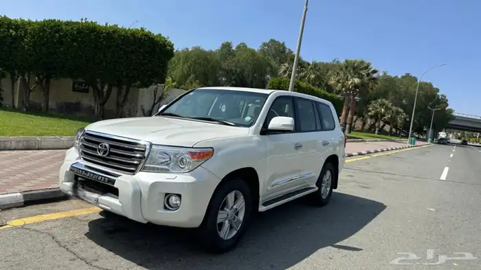 جيب لاند كروزر 2013 GXR 2