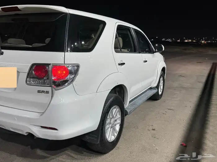 تويوتا فور تشنر 2012 بلد نظيف 0