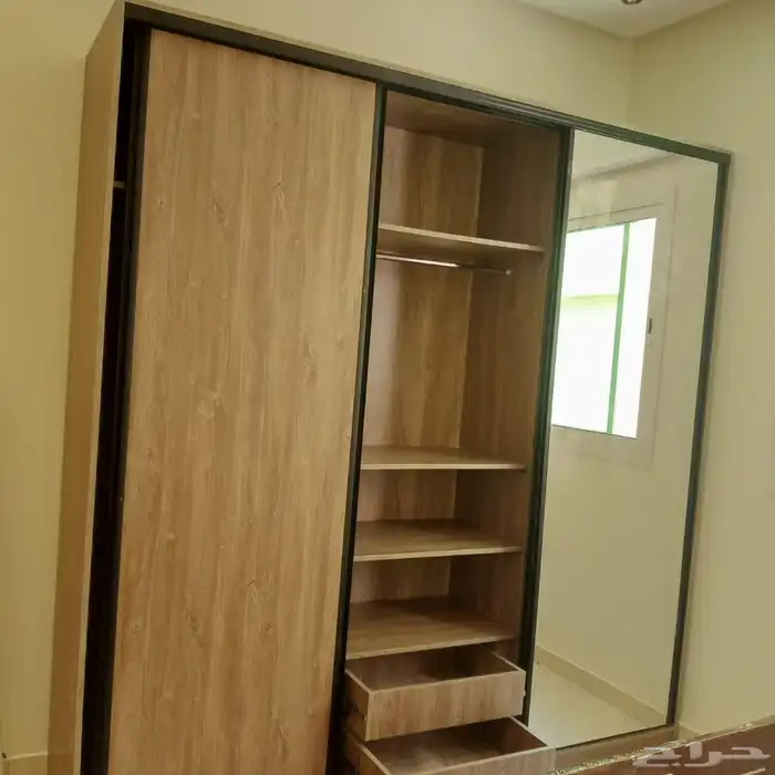 نجار موبيليا وديكور صيانه جميع الدواليب والأبواب 1