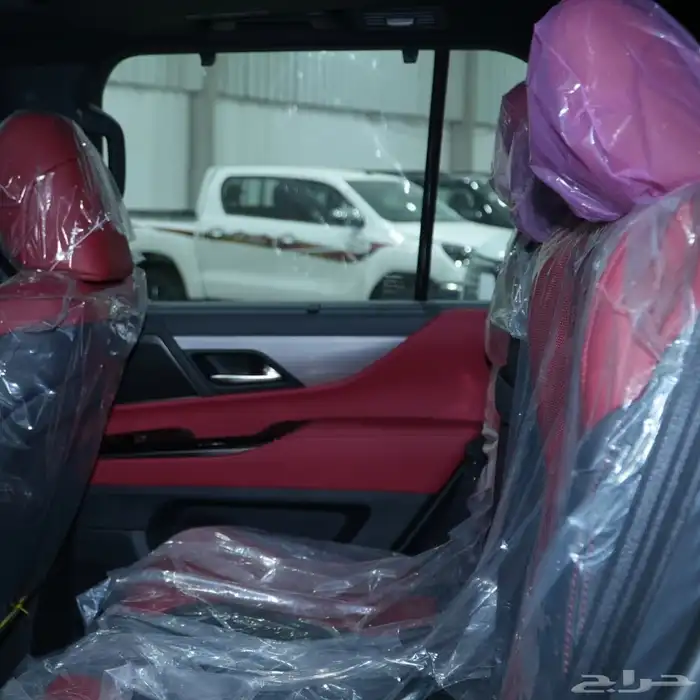 لكزس LX600 اف سبورت عماني 2025 7