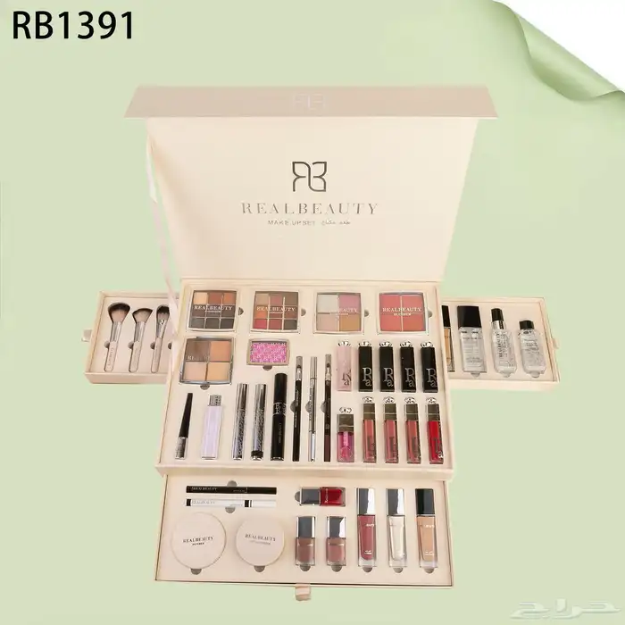 بوكس مكياج ( بديل لماركة ديور ) 1