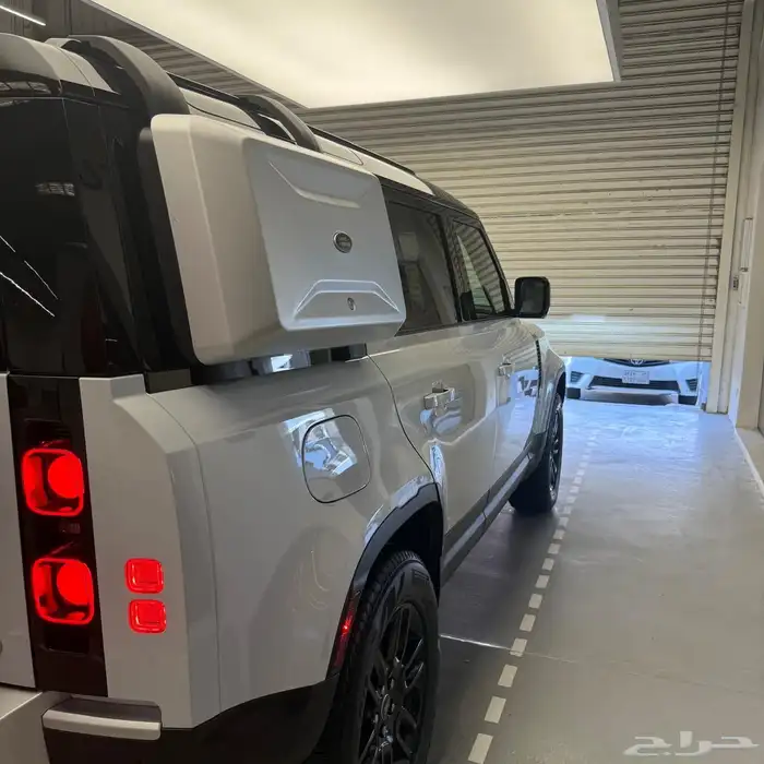 ديفيندر 110 Defender 2023 3