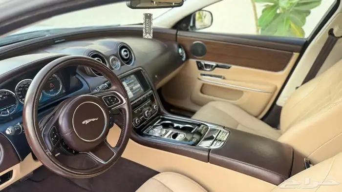 جاكوار XJ فل كامل موديل 2014 17