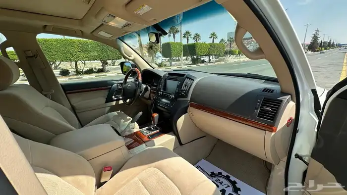 جيب لاند كروزر 2013 GXR 11