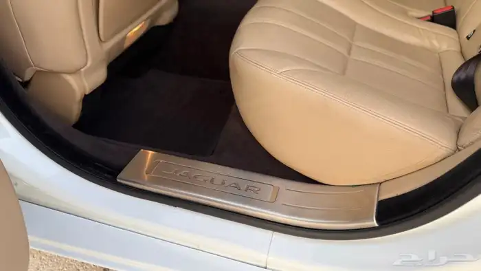 جاكوار XJ فل كامل موديل 2014 30