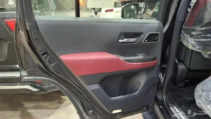 تويوتا لاندكروزر 2024 VXR مستعملة مفحوصة مضمونة مصينة 7