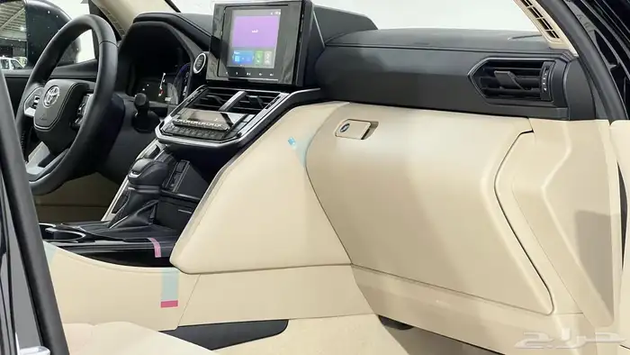 تويوتا لاندكروزر GX.R.2025هدد تنفس طبيعي خليجي بنزين. 9