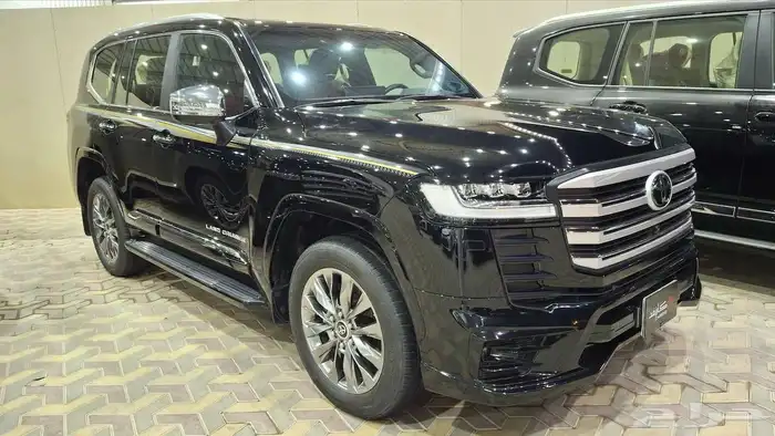 تويوتا لاندكروزر 2024 VXR مستعملة مفحوصة مضمونة مصينة 2