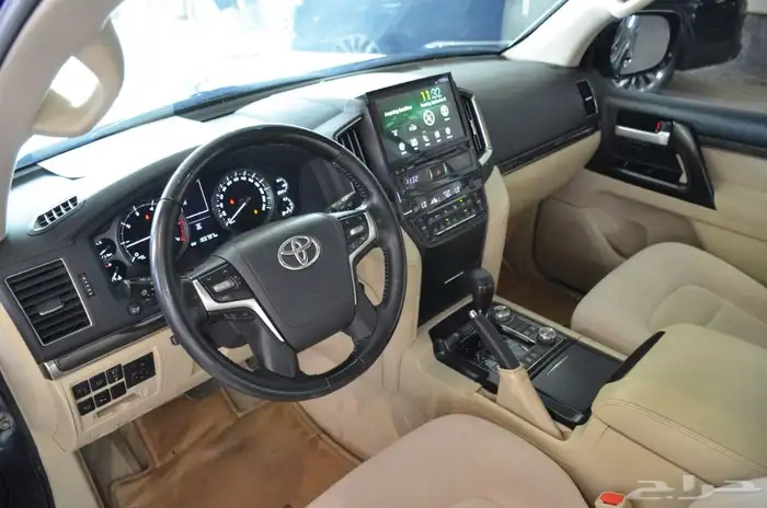 تويوتا لاند كروزر GXR 2020 تورنق V8 4