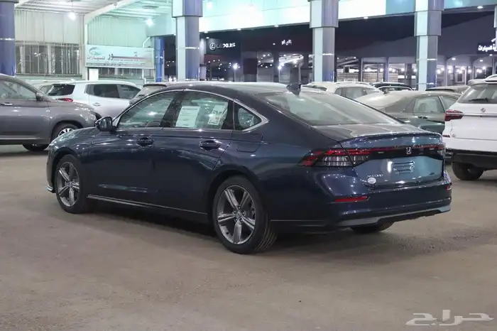 هوندا اكورد نص فل موديل 2025 بسعر 123.050 3