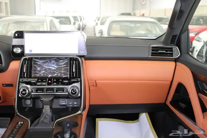 لكزس - LX60 VIP - خليجي - 2025 - فل كامل 8